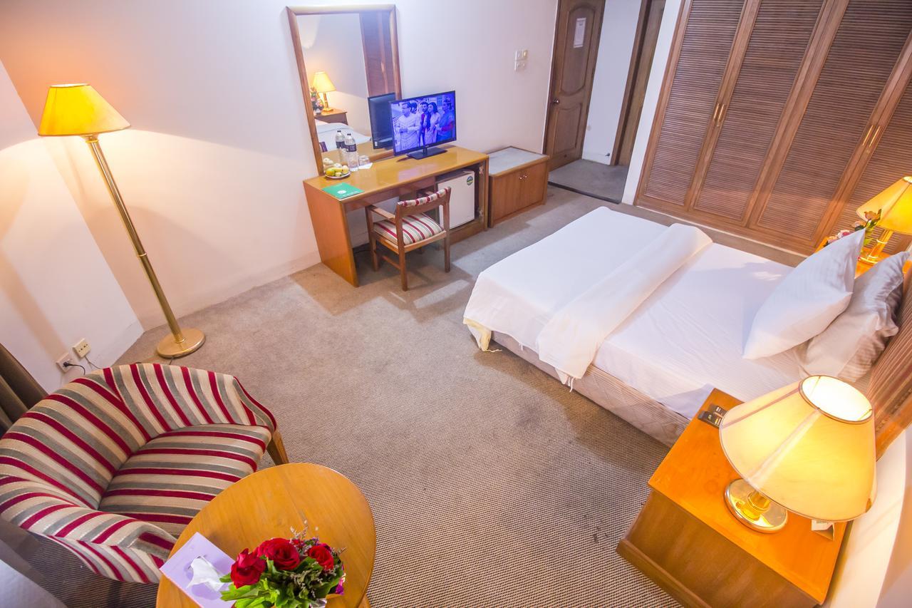 Hotel Swiss Park Ντάκα Εξωτερικό φωτογραφία