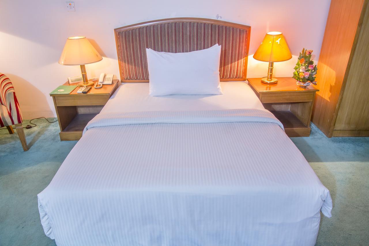 Hotel Swiss Park Ντάκα Εξωτερικό φωτογραφία