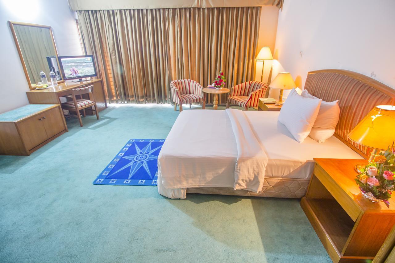 Hotel Swiss Park Ντάκα Εξωτερικό φωτογραφία